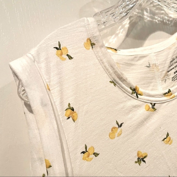 Banana Republic Factory Tops - Banana Republic Lemon Print Malibu Tank